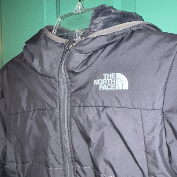 The North Face girls size large 12 reversible charcoal coat - Picture 9 of 11